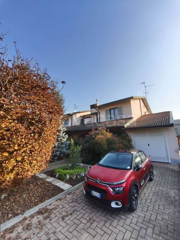 casa indipendente in vendita a Valle Salimbene in zona Motta San Damiano