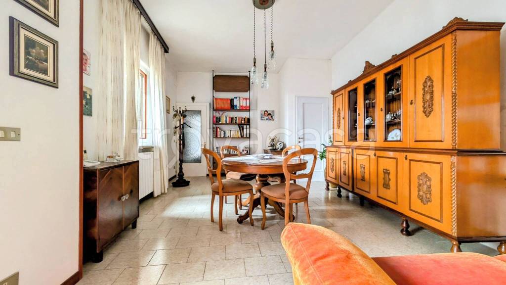 casa indipendente in vendita a Valle Salimbene in zona Motta San Damiano