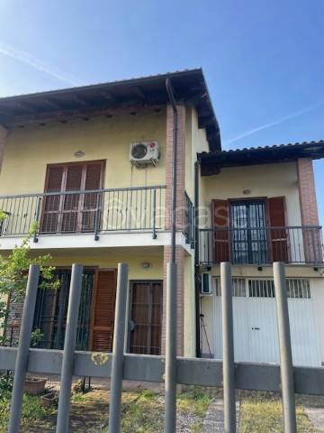 casa indipendente in vendita a Valle Salimbene in zona San Leonardo