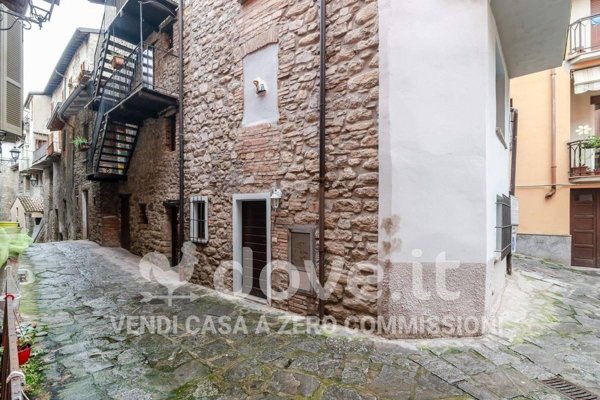 casa indipendente in vendita a Varzi