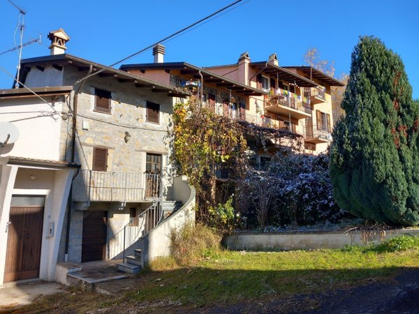 appartamento in vendita a Varzi in zona Santa Cristina
