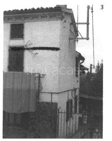 casa indipendente in vendita a Varzi