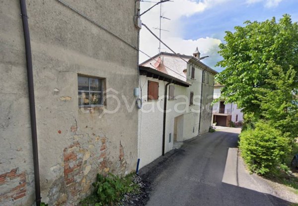 casa indipendente in vendita a Varzi