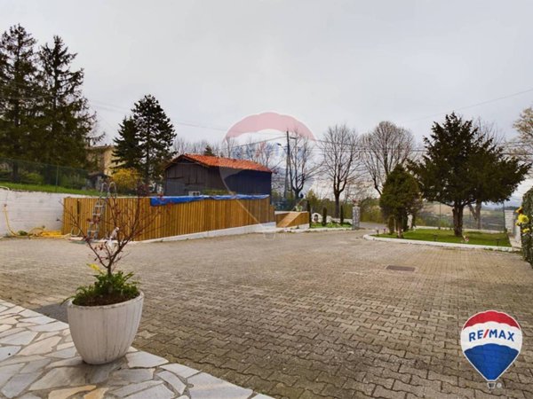 casa indipendente in vendita a Varzi in zona Pietragavina
