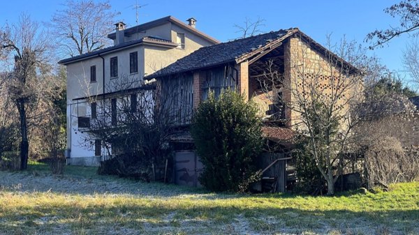 appartamento in vendita a Varzi