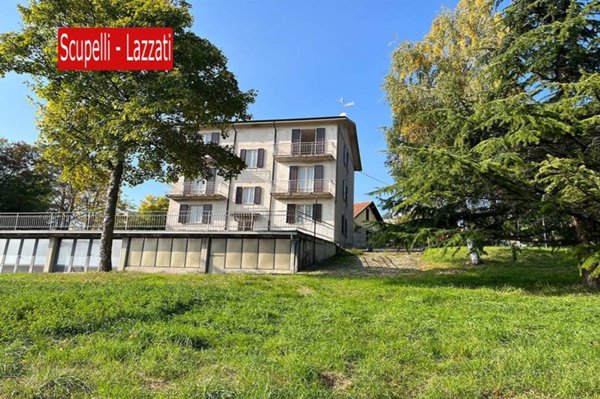 casa indipendente in vendita a Varzi in zona Pietragavina