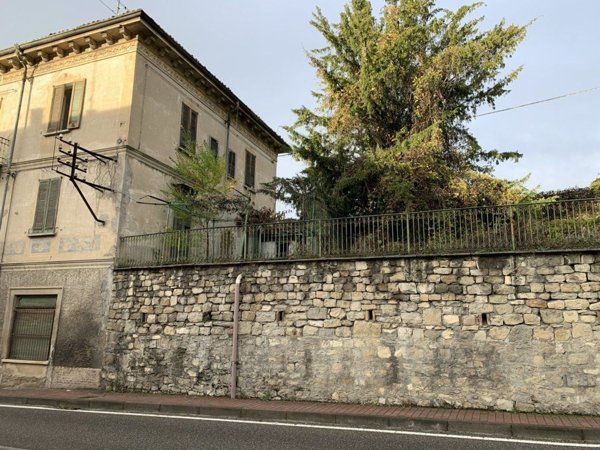 appartamento in vendita a Varzi