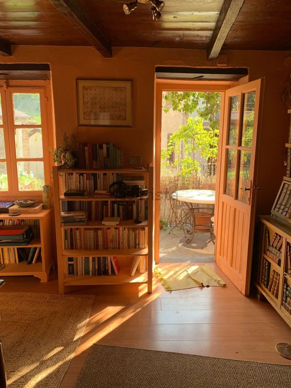 casa indipendente in vendita a Varzi in zona Casa Fiori