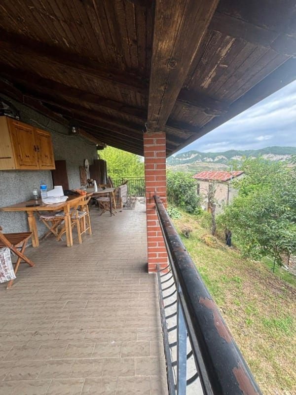 casa indipendente in vendita a Varzi in zona Caposelva