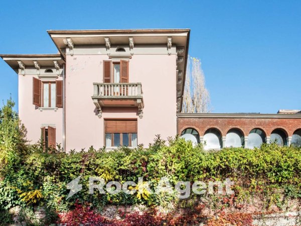 casa indipendente in vendita a Varzi