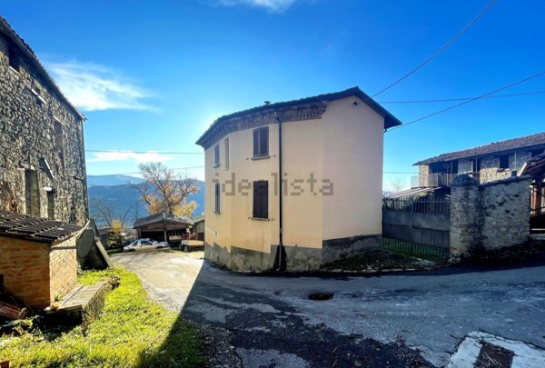 appartamento in vendita a Varzi