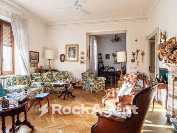 casa indipendente in vendita a Varzi