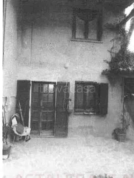 casa indipendente in vendita a Varzi