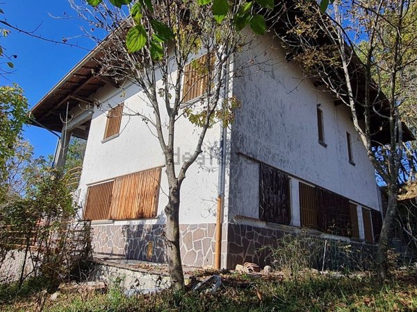 appartamento in vendita a Varzi