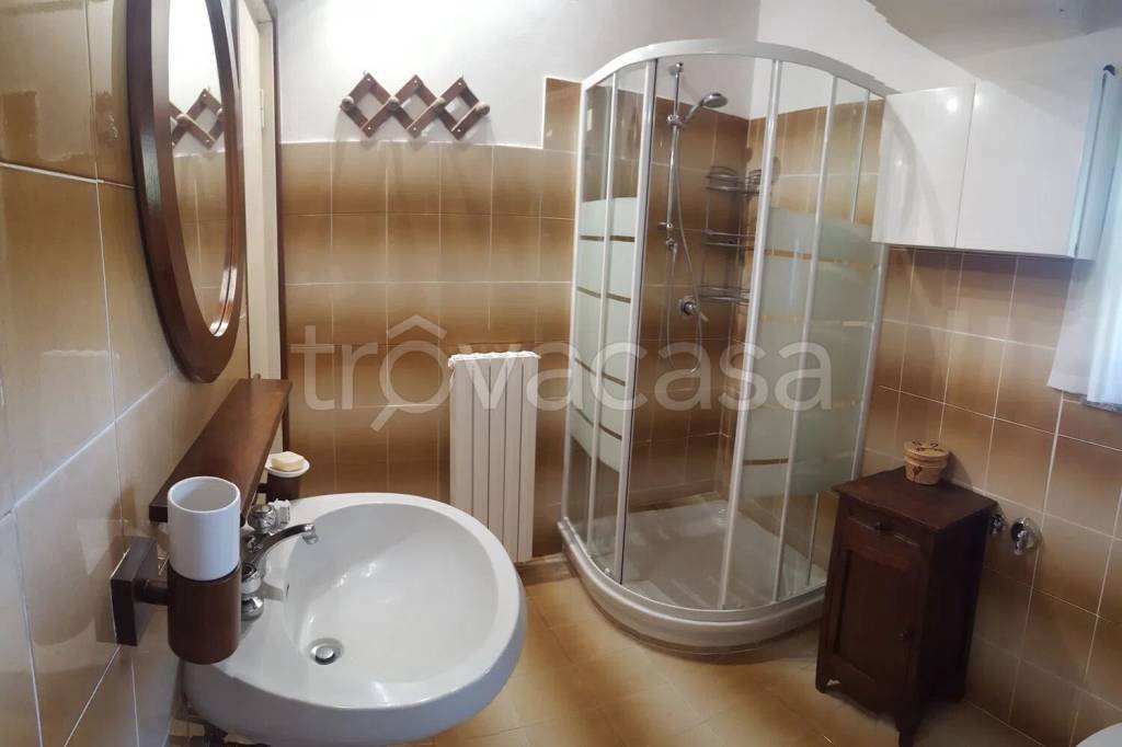 casa indipendente in vendita a Varzi in zona San Martino