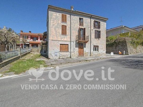 casa indipendente in vendita a Varzi in zona Pietragavina