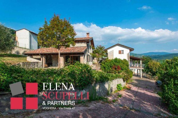 casa indipendente in vendita a Varzi in zona Rosara