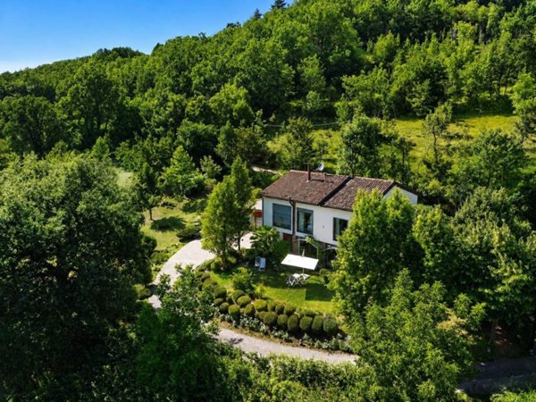 casa indipendente in vendita a Varzi in zona Bognassi