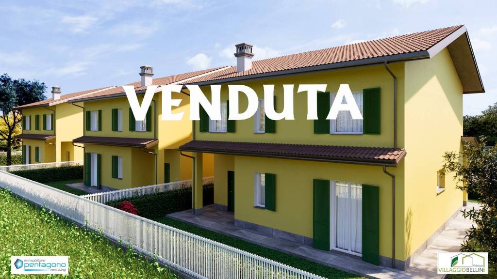casa indipendente in vendita a Vellezzo Bellini