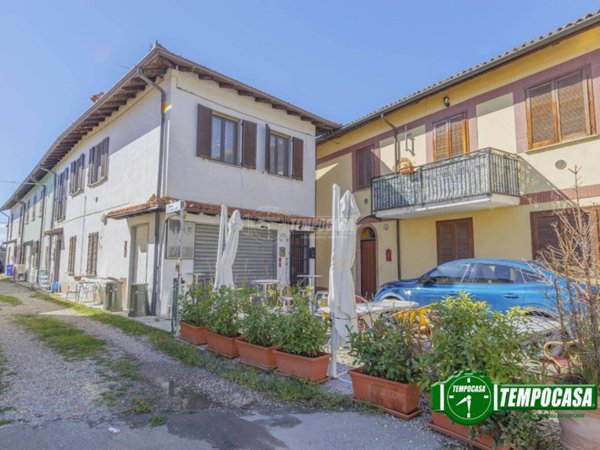 appartamento in vendita a Vellezzo Bellini