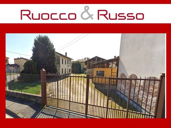 casa indipendente in vendita a Vellezzo Bellini