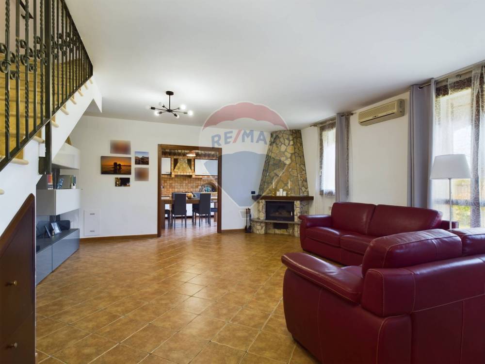 casa indipendente in vendita a Vellezzo Bellini