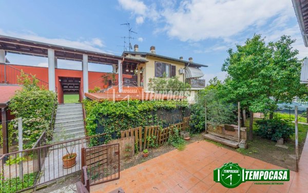 appartamento in vendita a Vellezzo Bellini
