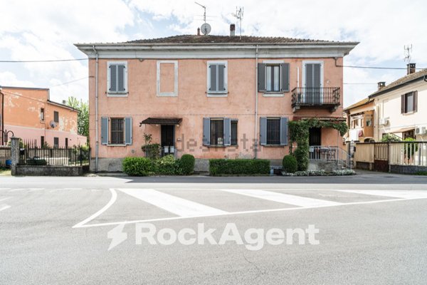 appartamento in vendita a Vellezzo Bellini