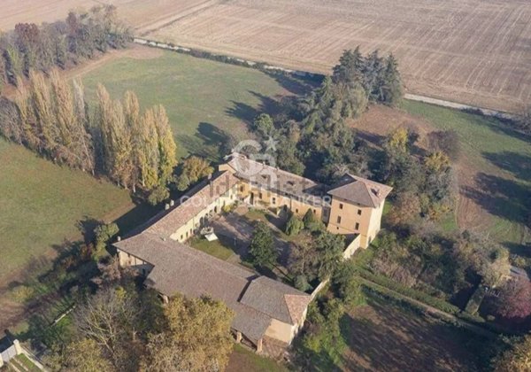 villa in vendita a Vellezzo Bellini in zona Giovenzano