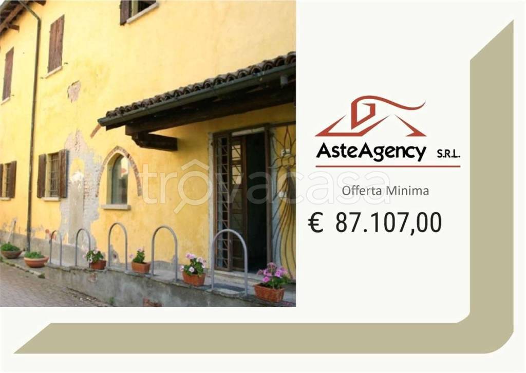 appartamento in vendita a Vellezzo Bellini
