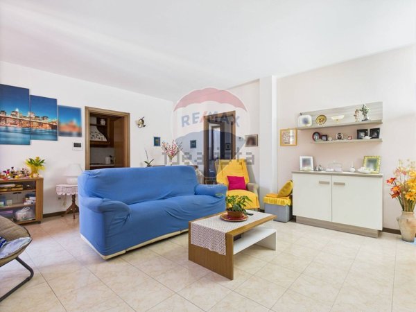 appartamento in vendita a Vellezzo Bellini