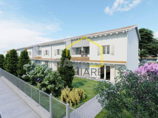 casa indipendente in vendita a Vellezzo Bellini