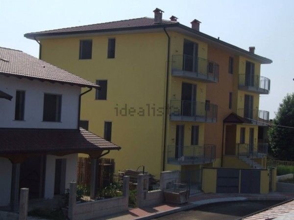 appartamento in vendita a Vellezzo Bellini