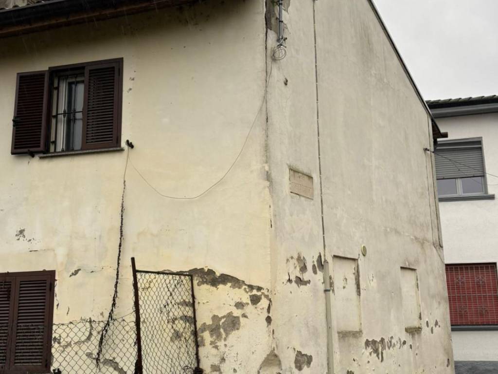 appartamento in vendita a Vellezzo Bellini