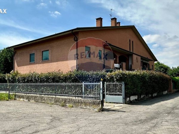 appartamento in vendita a Vellezzo Bellini