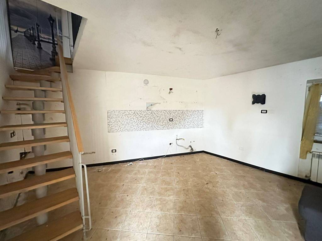 appartamento in vendita a Vellezzo Bellini