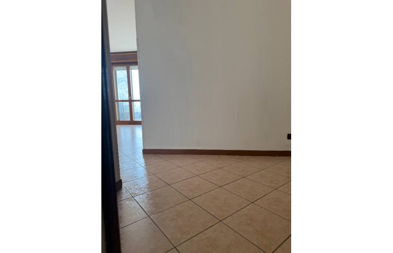 appartamento in vendita a Vellezzo Bellini in zona Giovenzano