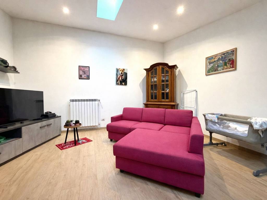 appartamento in vendita a Vellezzo Bellini in zona Giovenzano