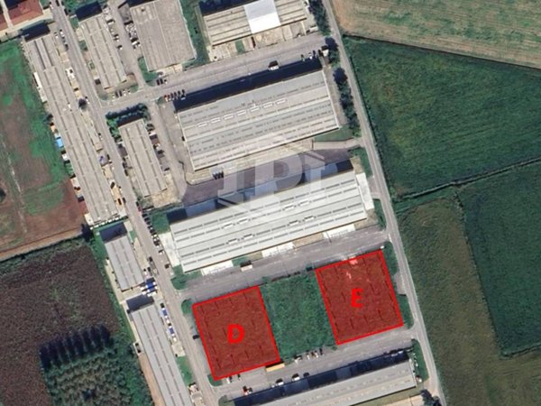 terreno edificabile in vendita a Vellezzo Bellini in zona Giovenzano