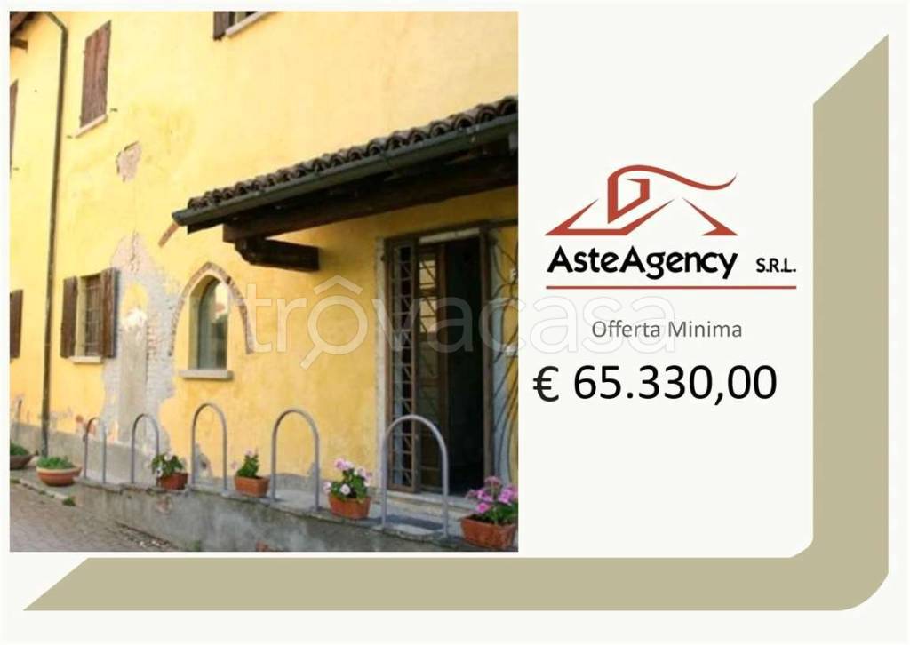 mansarda in vendita a Vellezzo Bellini