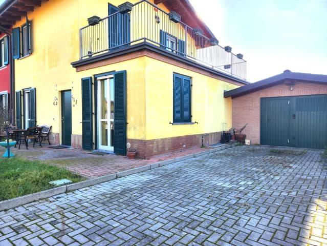casa indipendente in vendita a Verretto