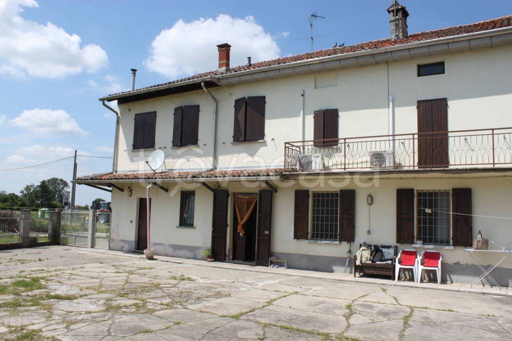 casa indipendente in vendita a Verrua Po