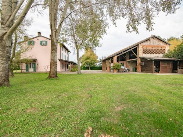 casa indipendente in vendita a Verrua Po