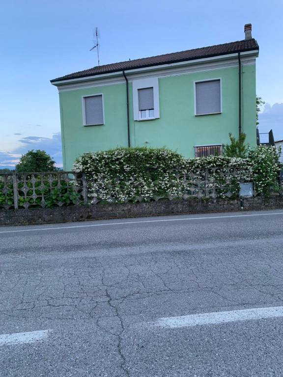 casa indipendente in vendita a Verrua Po