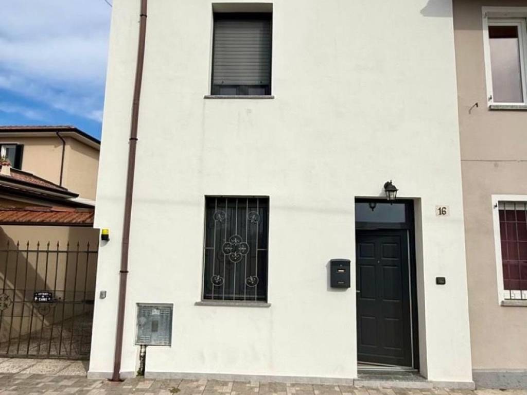 appartamento in vendita a Verrua Po