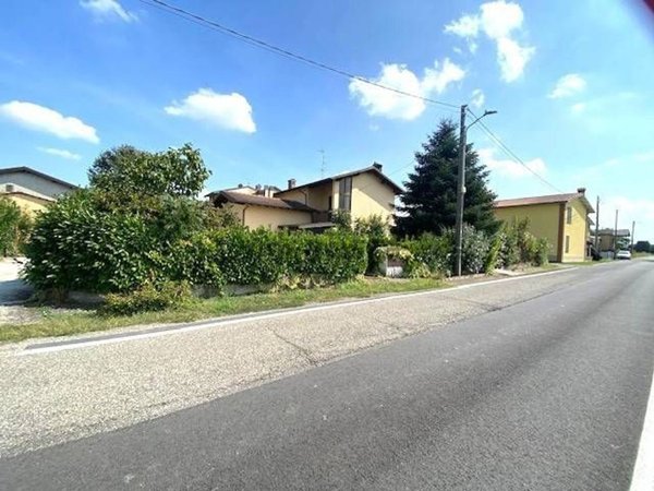 casa indipendente in vendita a Verrua Po