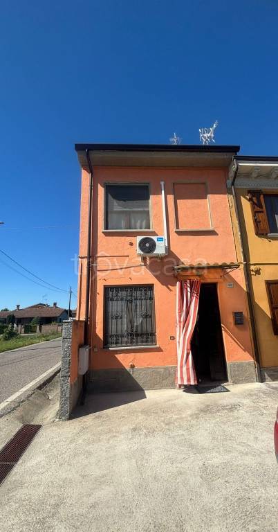 casa indipendente in vendita a Verrua Po