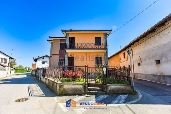 casa indipendente in vendita a Lombriasco