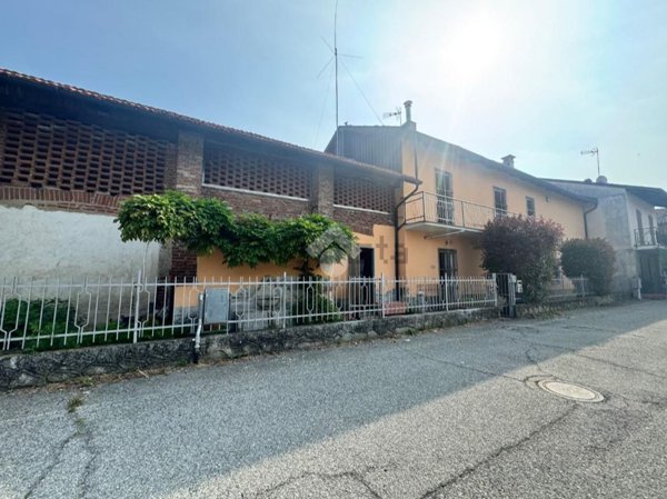 casa indipendente in vendita a Lombriasco