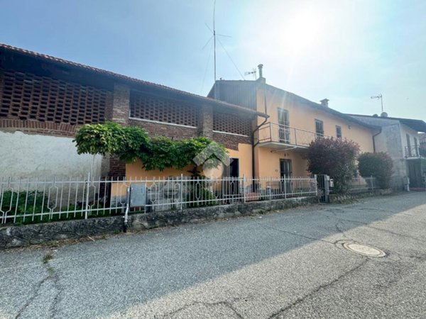 casa indipendente in vendita a Lombriasco